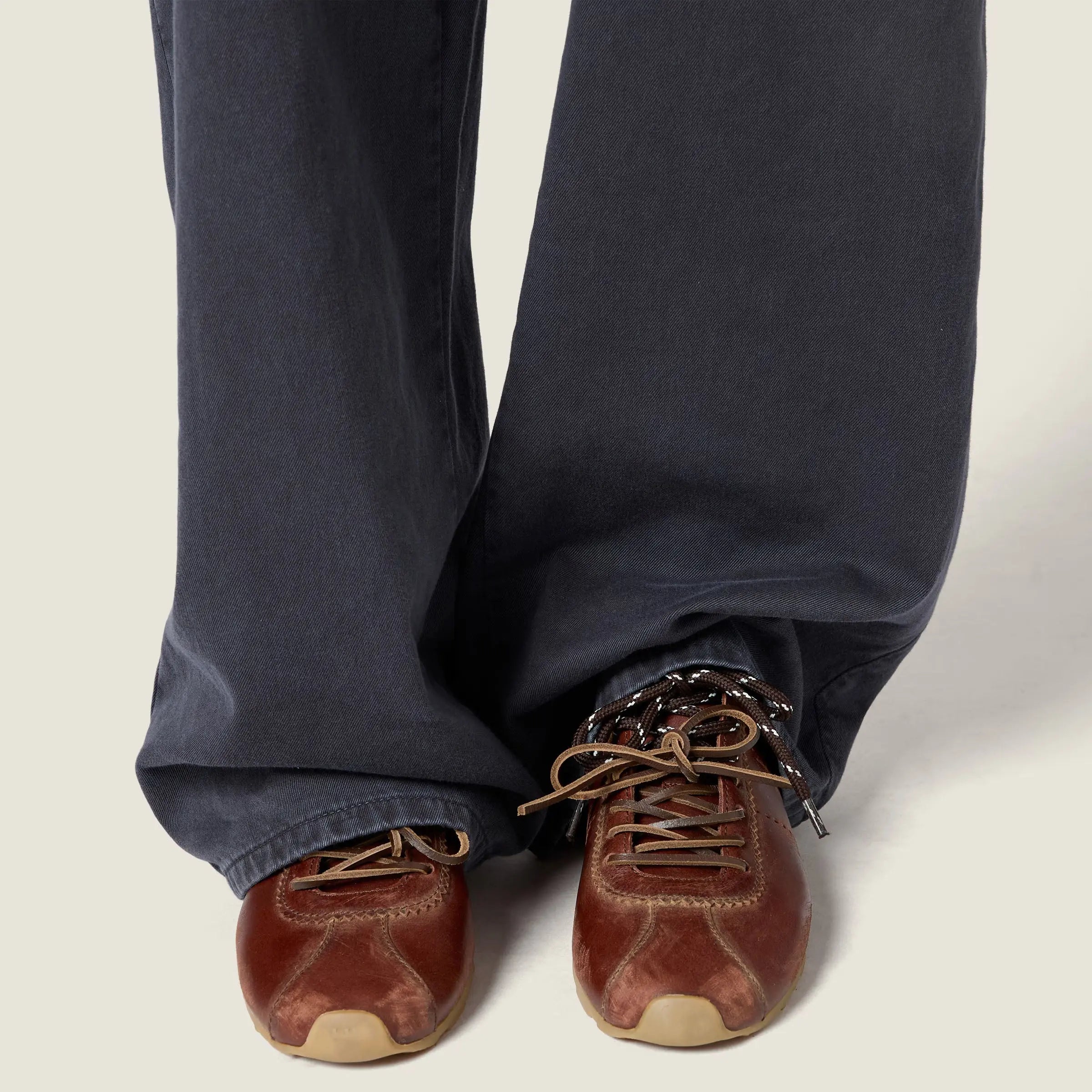 Plume Ultralight Leather Sneakers - Brown Gilded Cadence