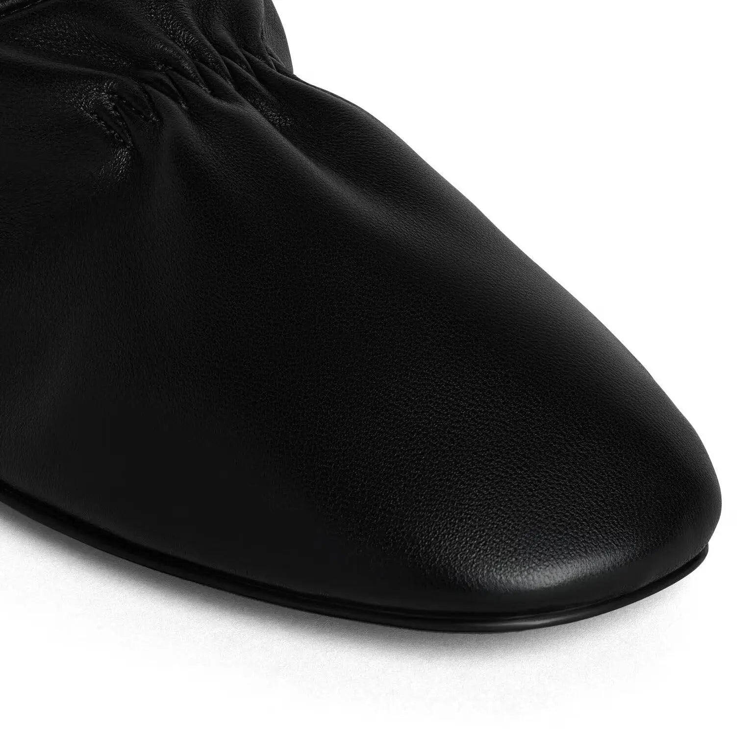 SUPPLE SLIPPERS IN LEATHER Gilded Cadence