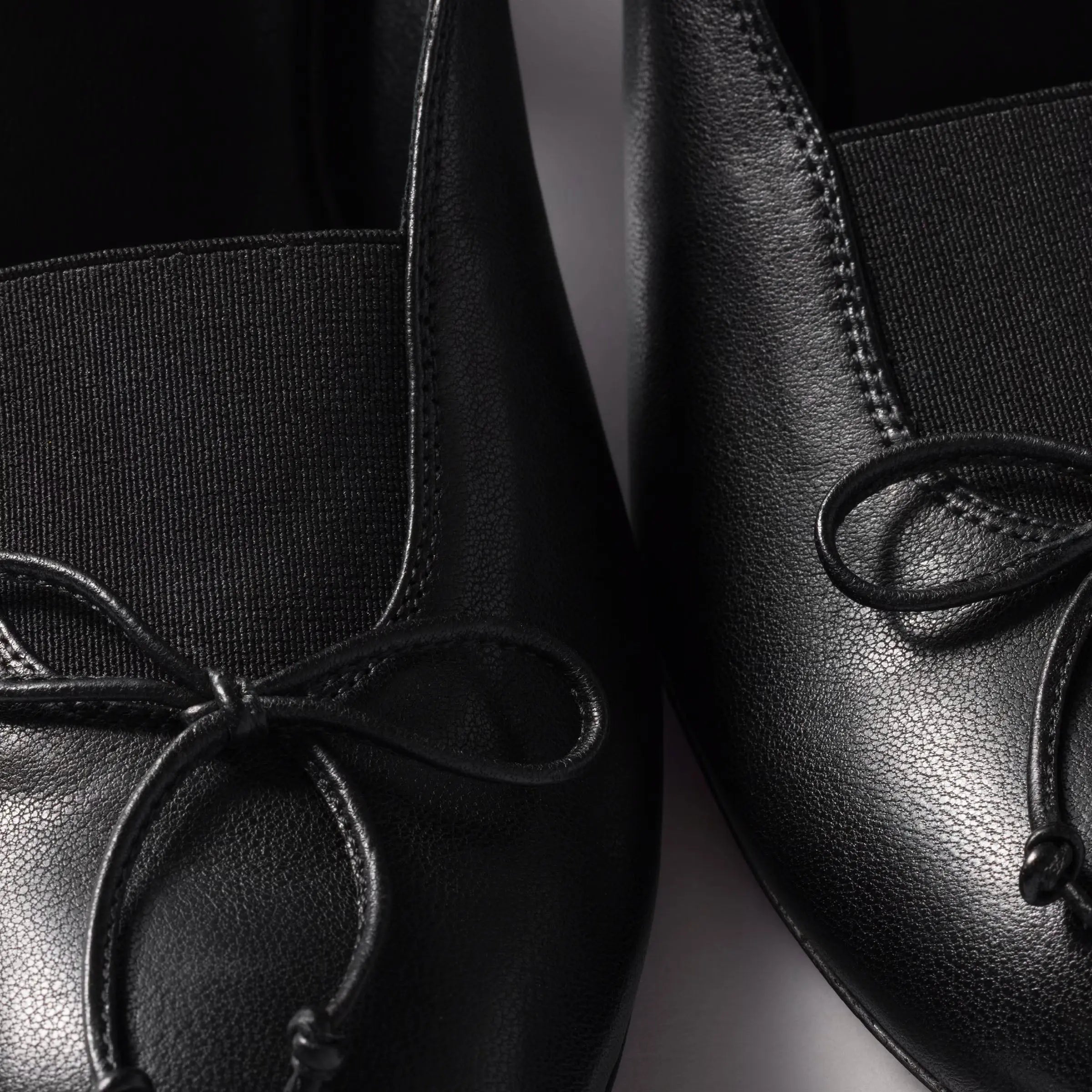 Black Nappa Leather Bow Block Pumps Gilded Cadence