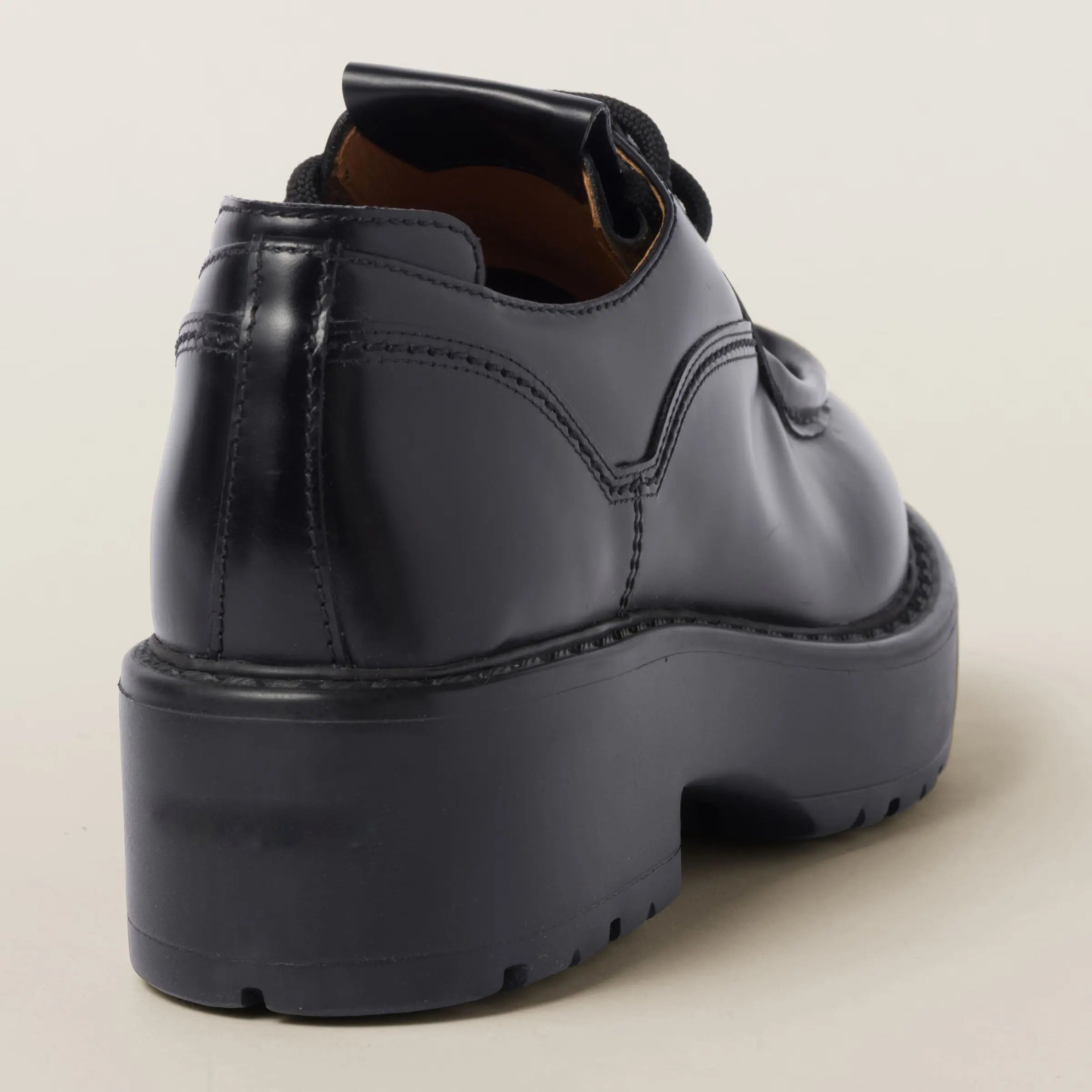 Women's Black Leather Lace-Up Flats Gilded Cadence